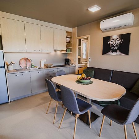 קטז אוב סבי Deluxe Lake View Mobile Homes With Thermal Riviera Tickets מראה חיצוני תמונה