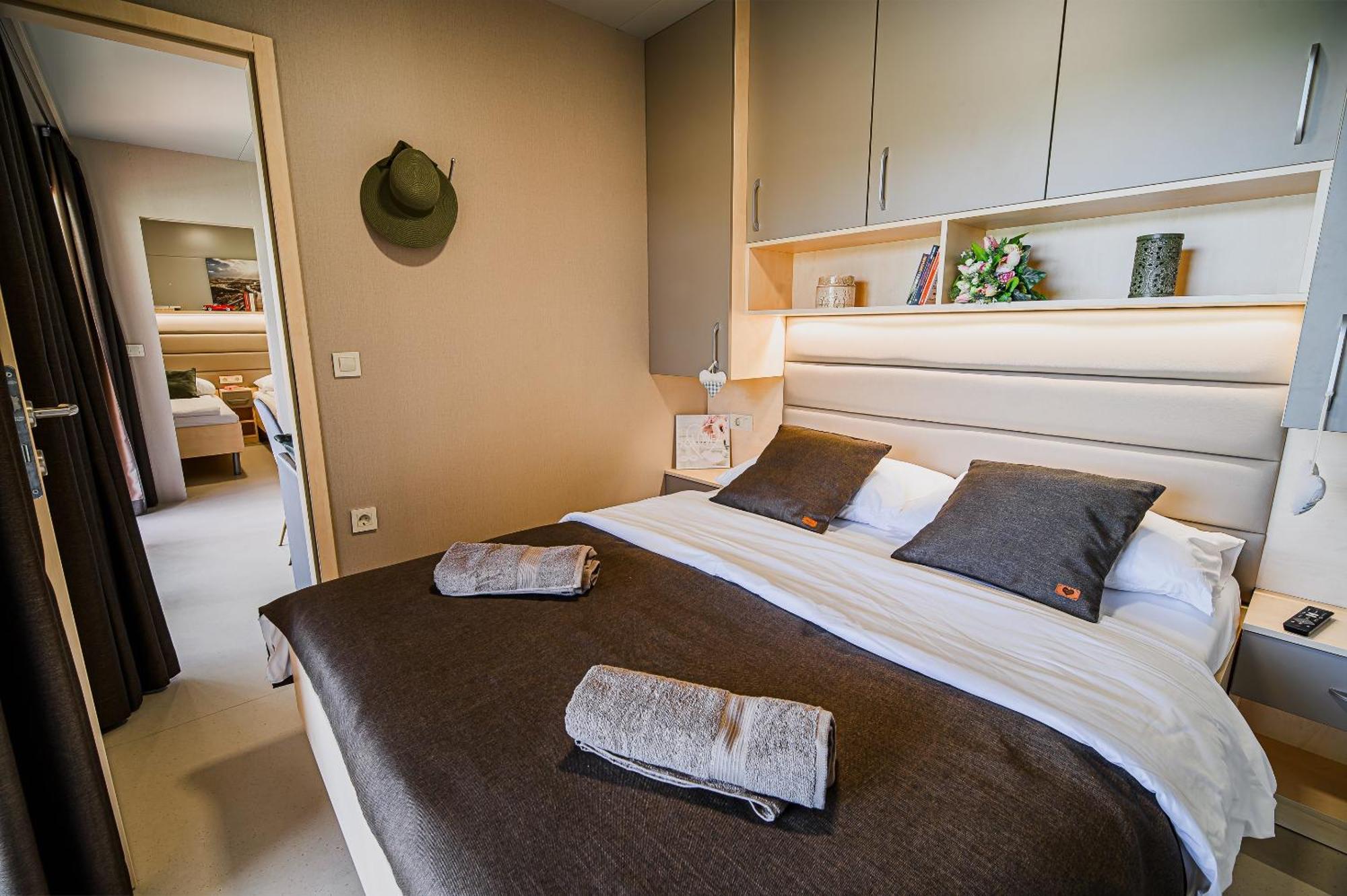 קטז אוב סבי Deluxe Lake View Mobile Homes With Thermal Riviera Tickets מראה חיצוני תמונה